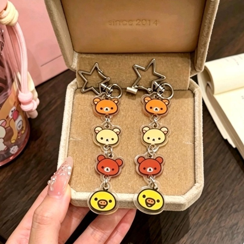 Car Accessories Japanese - アニメのキャラクター「リラックマ」のアクリル製キーホルダー。かわいいデザインで、学生のリュックサックや車のキーに飾るのに最適。装飾用アクセサリーとしても使えるおもちゃ。